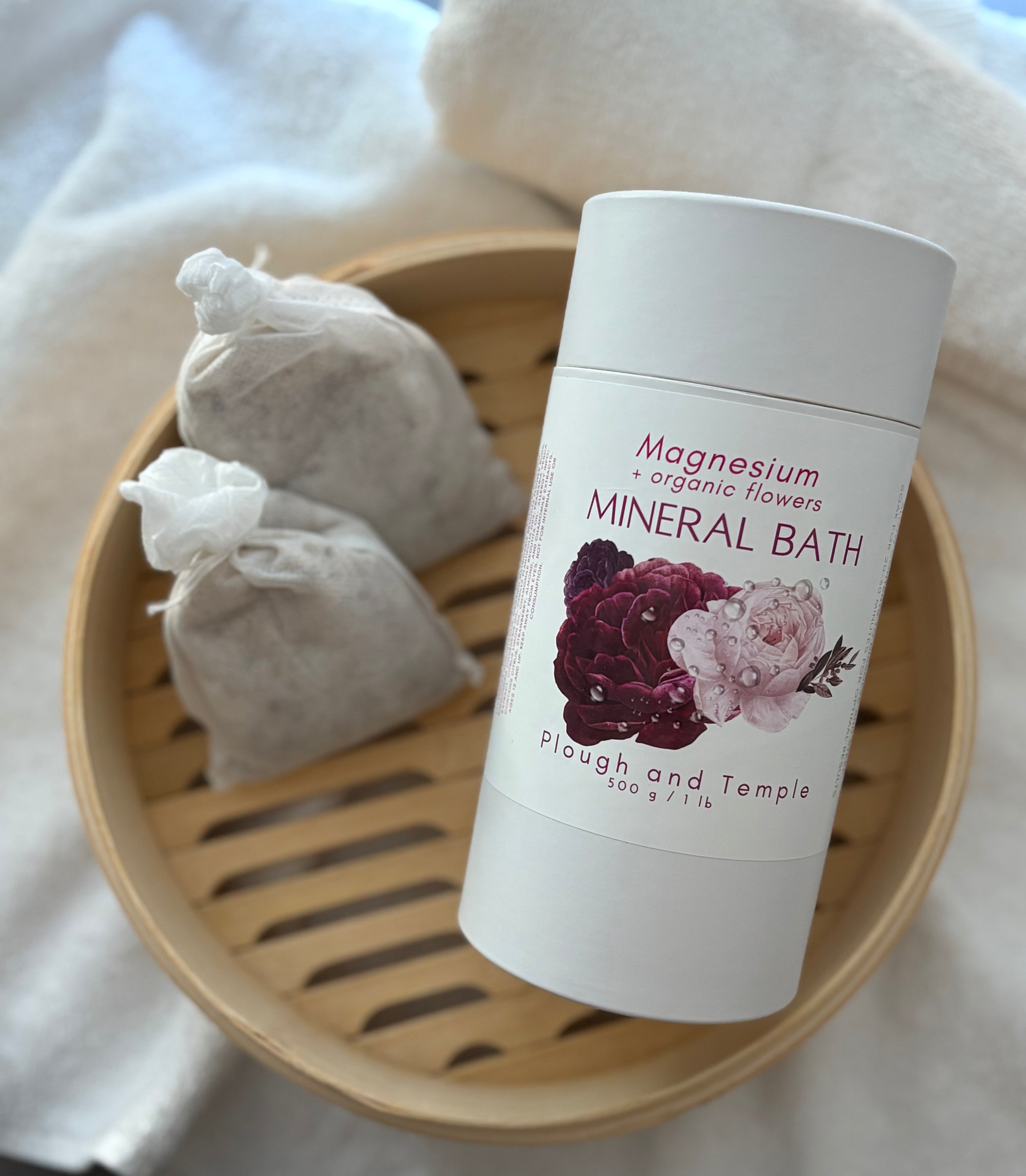 Mineral Bath with Organic Flowers